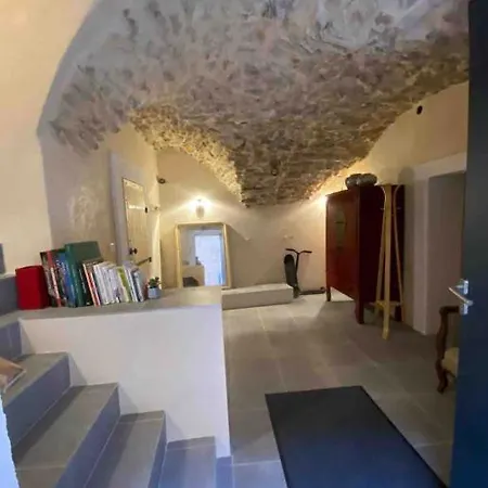 Casa vacanze Maison De Village Confort Montpeyroux (Herault)